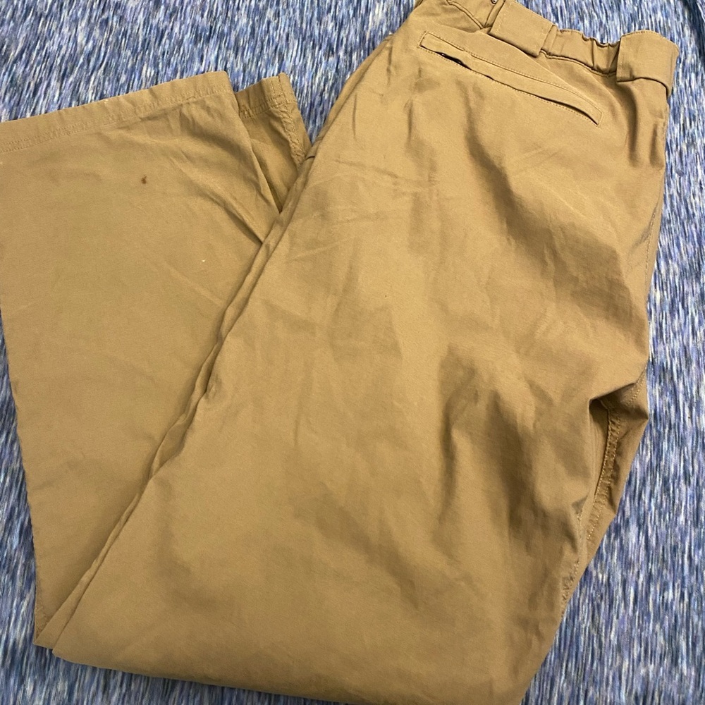 🎄🎁Duluth Trading Company Nylon Pants